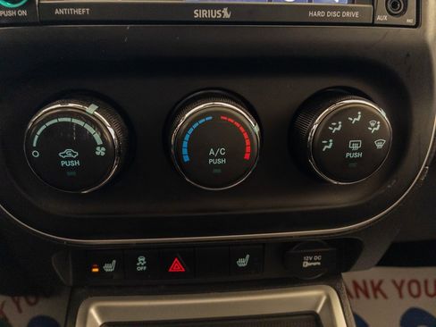 Used 2015 Jeep Compass High Altitude image 15