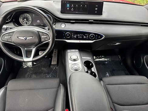 Used 2024 Genesis GV70 3.5T Sport AWD/4WD image 13