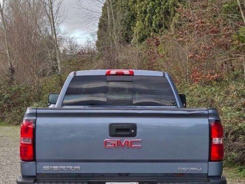 Used 2016 GMC Sierra 2500 Denali w/ Duramax Plus Package AWD/4WD image 8