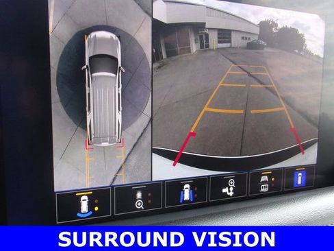 Used 2023 Chevrolet Tahoe Z71 w/ Luxury Package image 5