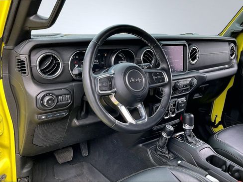 Used 2022 Jeep Wrangler Unlimited Sahara w/ Cold Weather Group image 12