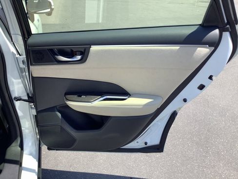 Used 2018 Honda Clarity Touring image 32