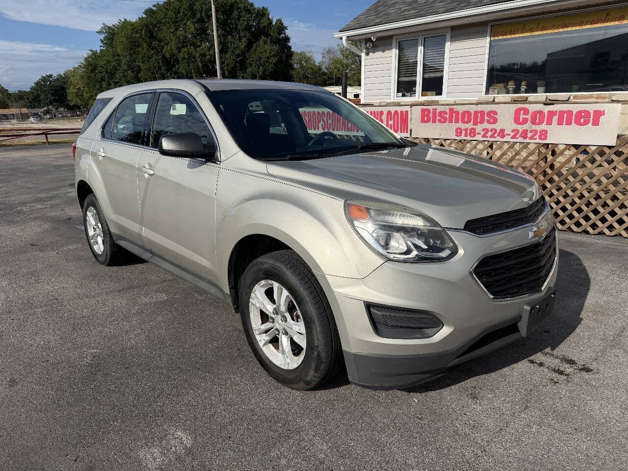 Used 2016 Chevrolet Equinox LS FWD image 2