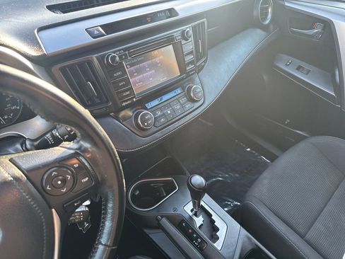 Used 2017 Toyota RAV4 XLE image 20