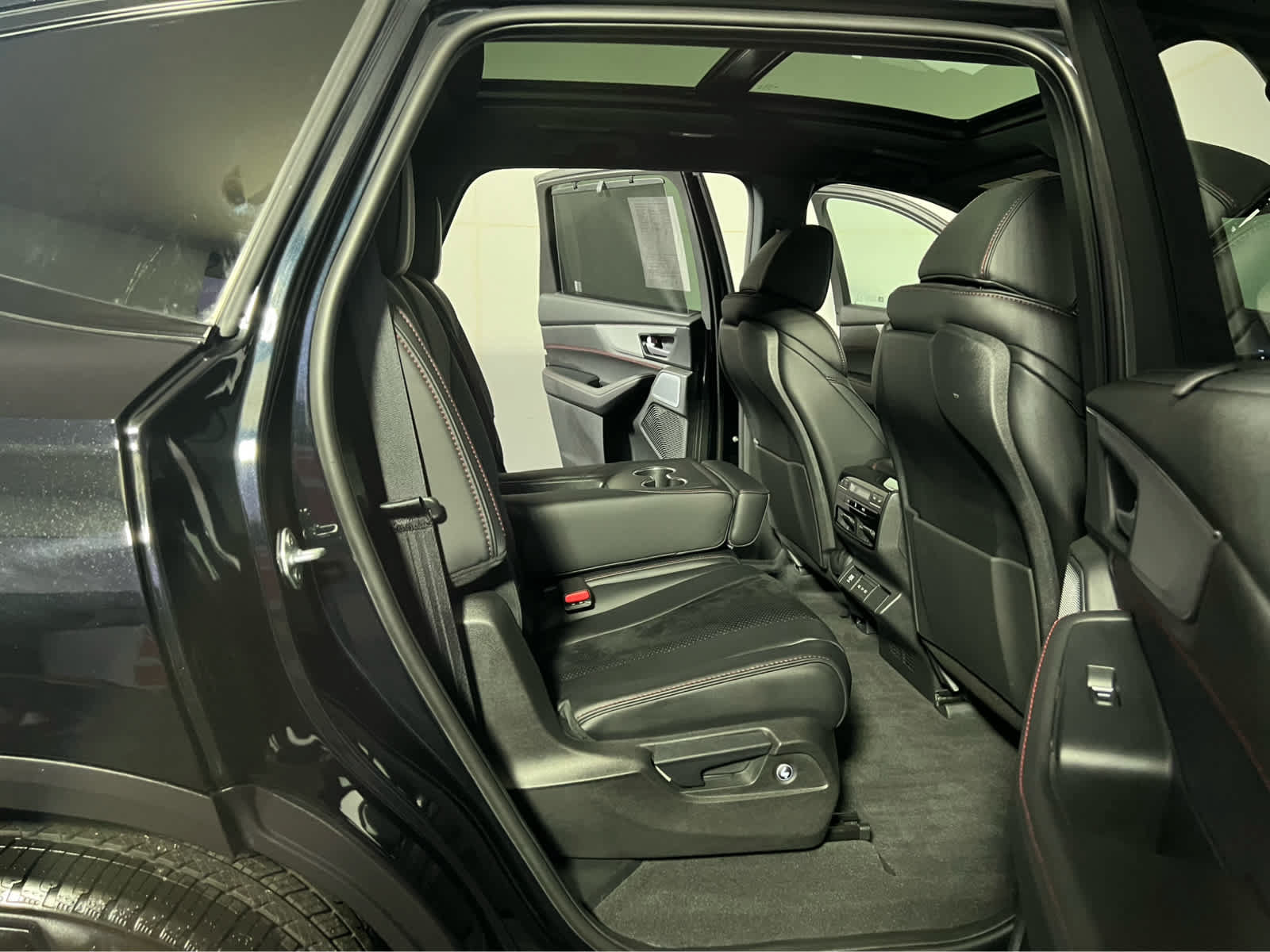 Used 2026 Acura MDX A-Spec AWD/4WD image 31