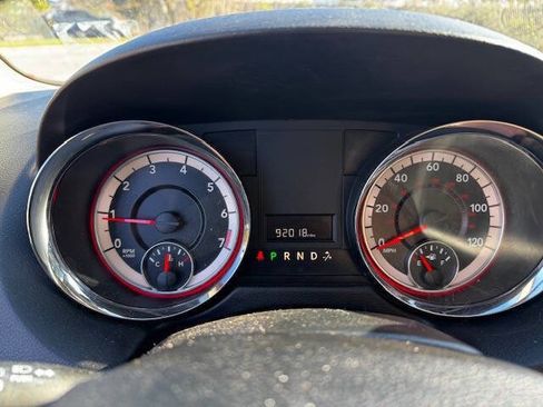 Used 2016 Dodge Grand Caravan American Value Package w/ UConnect Hands-Free Group image 43