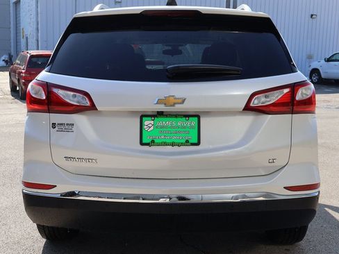 Used 2018 Chevrolet Equinox LT w/ Sun & Infotainment Package image 4