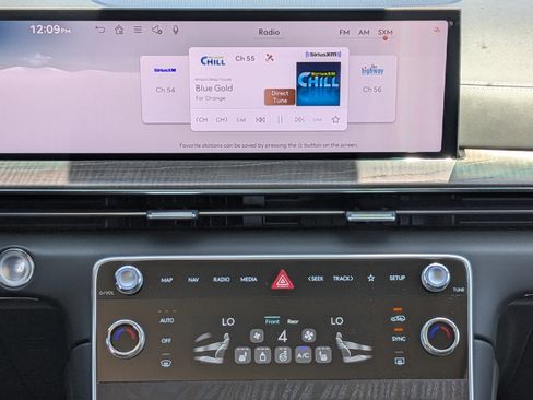 Used 2025 Genesis GV80 2.5T Select image 11