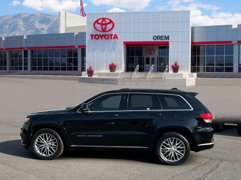 Used 2017 Jeep Grand Cherokee Summit w/ Platinum Series Group RWD image 6