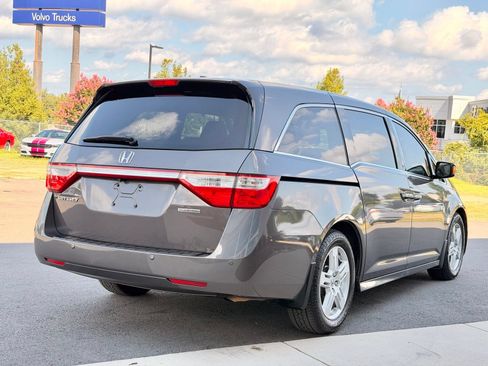 Used 2013 Honda Odyssey Touring Elite image 8