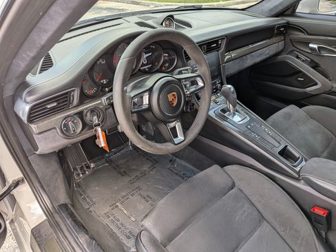 Used 2018 Porsche 911 Carrera 4 GTS AWD/4WD image 19