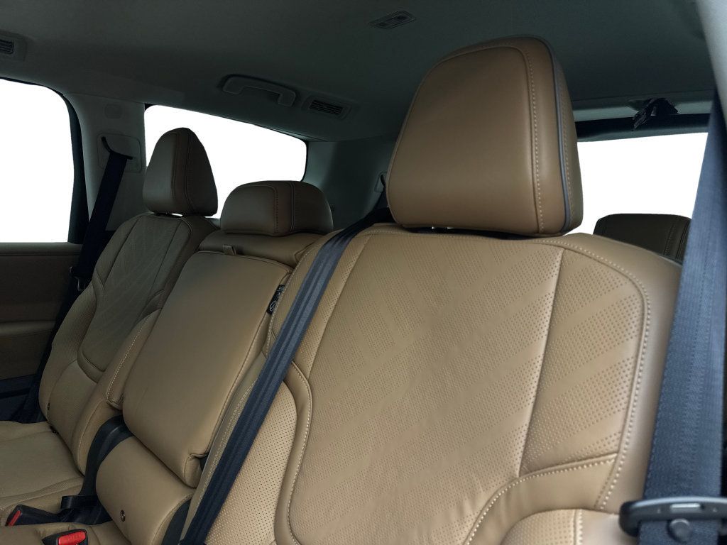 Used 2025 INFINITI QX80 Luxe AWD/4WD image 34
