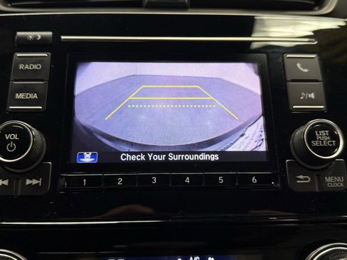 Used 2020 Honda CR-V LX image 29