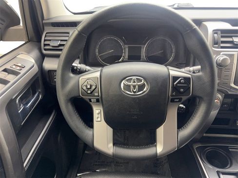 Used 2018 Toyota 4Runner 2WD image 60