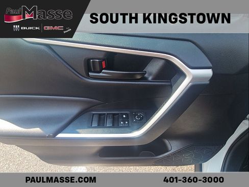 Used 2023 Toyota RAV4 LE AWD/4WD image 10