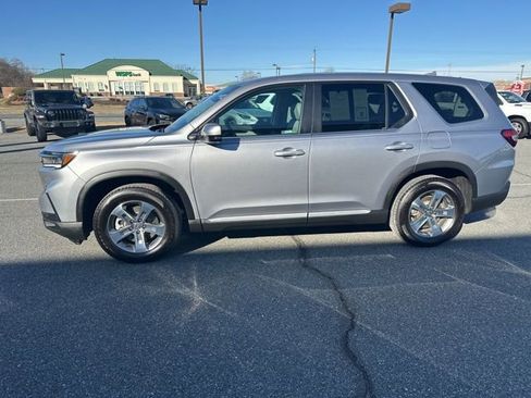 Certified 2025 Honda Pilot EX-L image 16