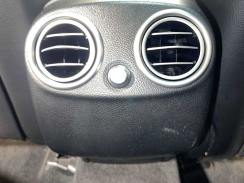 Used 2021 Mercedes-Benz GLC 300 4MATIC image 24