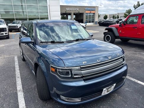 Used 2019 Ford Flex Limited w/ Equipment Group 301A AWD/4WD image 2
