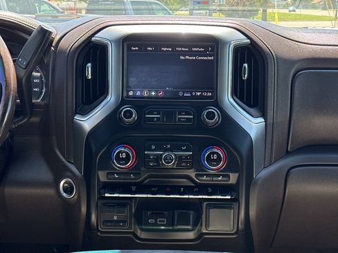 Used 2020 Chevrolet Silverado 2500 LTZ w/ Gooseneck/5TH Wheel Package AWD/4WD image 11