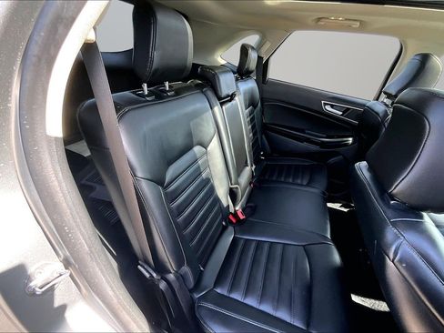 Used 2023 Ford Edge SEL w/ Convenience Package AWD/4WD image 17