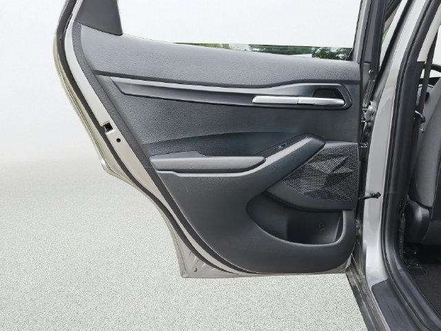 Certified 2026 Kia Seltos LX FWD image 19