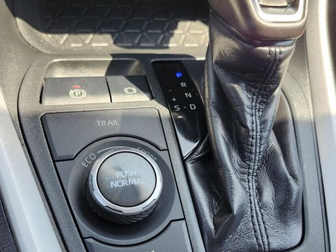 Used 2019 Toyota RAV4 XSE AWD/4WD image 34