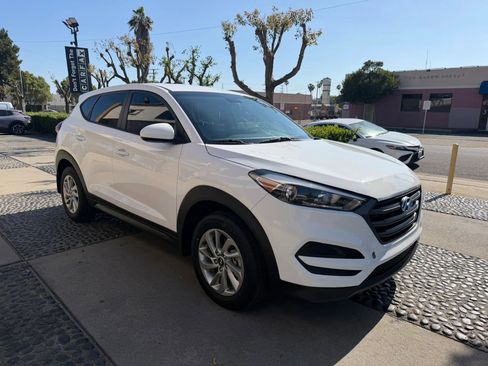 Used 2016 Hyundai Tucson SE FWD image 3