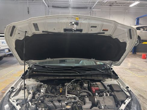 Used 2025 Nissan Altima 2.5 SV image 31