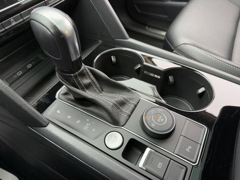 Used 2023 Volkswagen Atlas SEL image 18