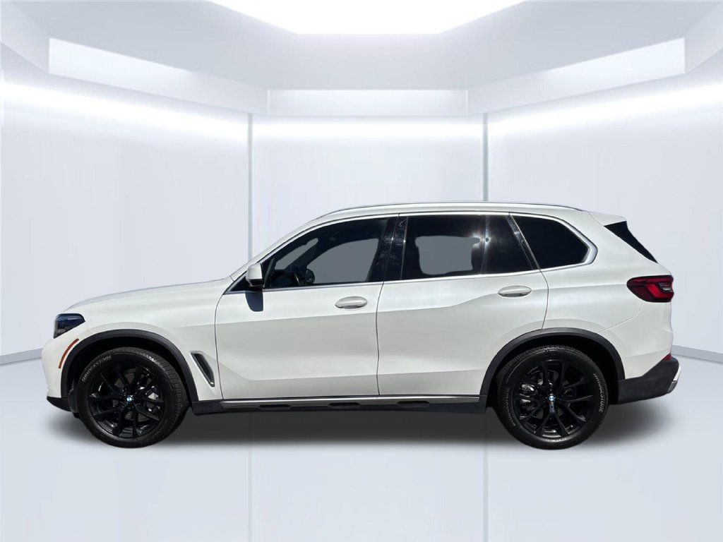 Used 2019 BMW X5 xDrive40i w/ Premium Package 2 AWD/4WD image 2