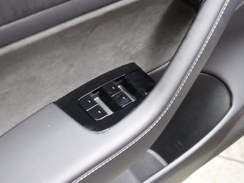 Used 2020 Tesla Model 3 Long Range image 15