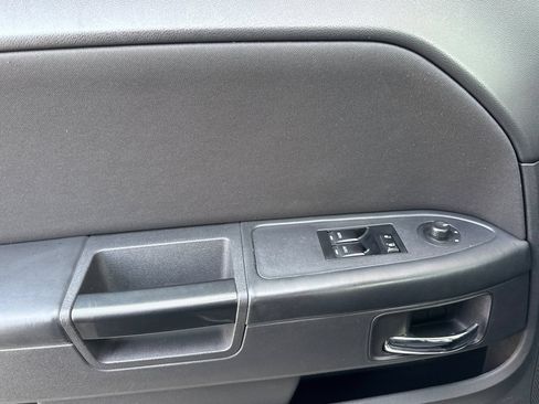 Used 2010 Dodge Challenger R/T RWD image 10