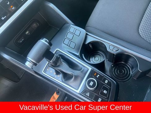 Used 2025 Kia Sportage LX FWD image 22