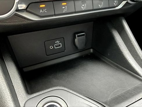Used 2021 Nissan Sentra S FWD image 32