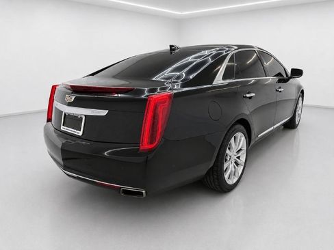 Used 2017 Cadillac XTS Luxury FWD image 3