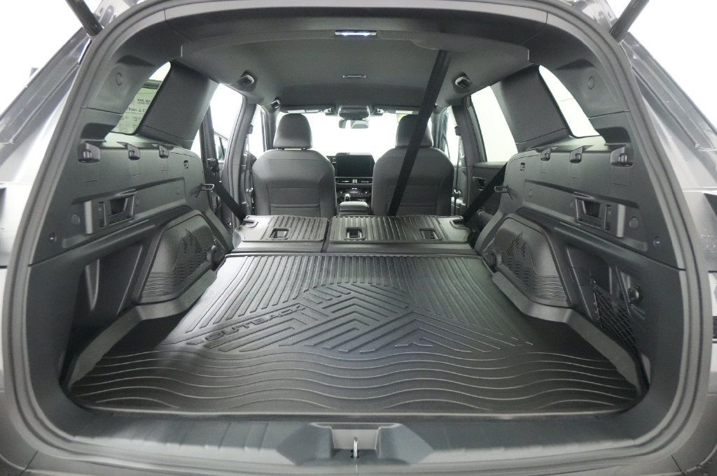 Used 2026 Subaru Outback Premium AWD/4WD image 22