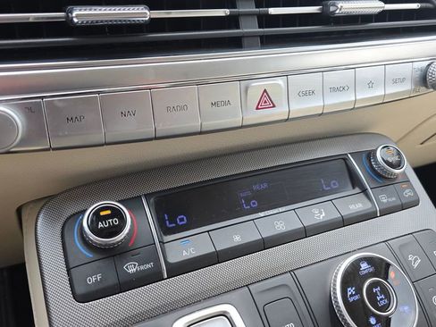 Used 2020 Hyundai Palisade Limited AWD/4WD image 19