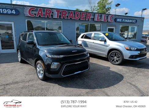 Used 2022 Kia Soul LX w/ Technology Package FWD image 1