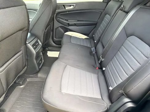 Used 2022 Ford Edge SE w/ Black Appearance Package AWD/4WD image 22