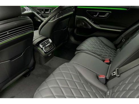 Used 2024 Mercedes-Benz S 580 4MATIC Sedan image 8