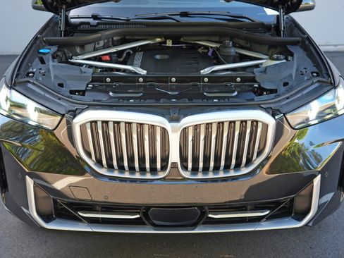 Used 2024 BMW X5 sDrive40i w/ Parking Assistance Package RWD image 8