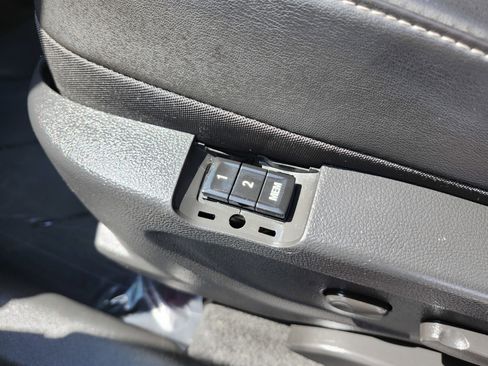 Used 2015 Buick Encore Leather FWD image 25