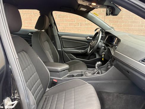 Used 2024 Volkswagen Jetta Sport FWD image 23