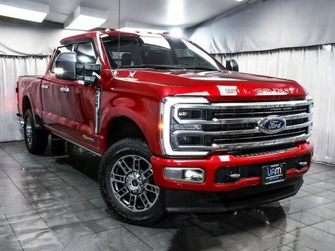 Used 2024 Ford F250 Limited image 3