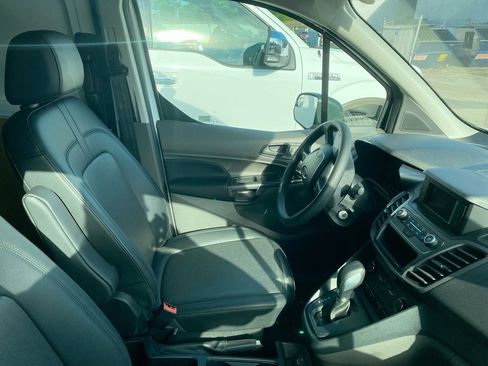 Used 2022 Ford Transit Connect XL FWD image 4