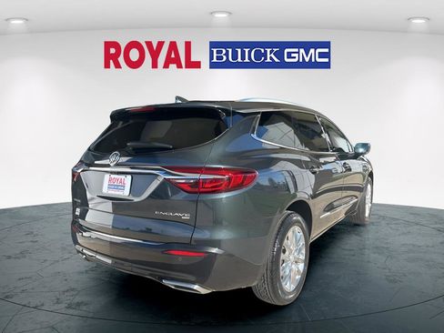 Used 2018 Buick Enclave Premium image 5