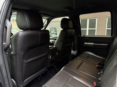 Used 2012 Ford F250 Lariat image 17