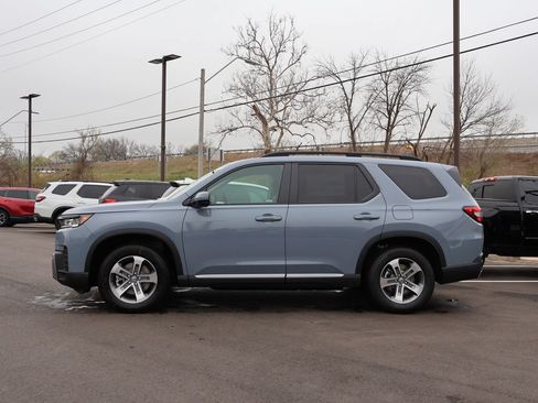 New 2026 Honda Pilot EX-L image 3