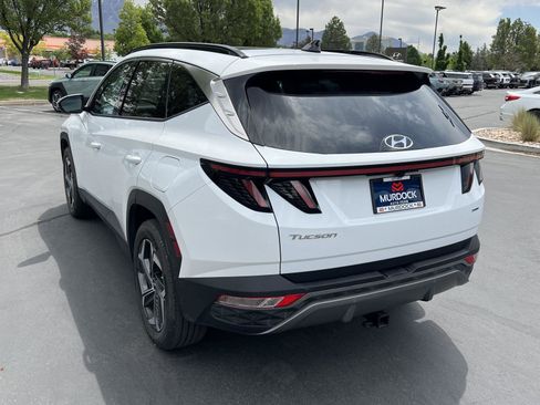 Certified 2023 Hyundai Tucson Limited AWD/4WD image 10