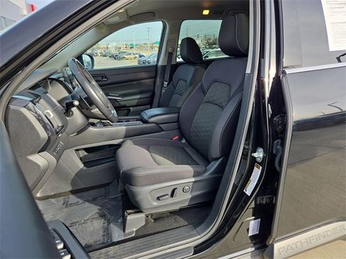Certified 2024 Nissan Pathfinder SV image 10